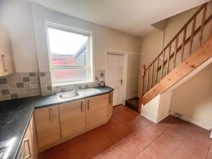 Kitchen- click for photo gallery